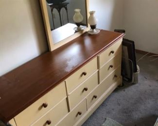 Thomasville Painted Shaker Style bedroom suite