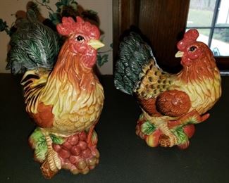 Fitz and Floyd salt and pepper shakers.