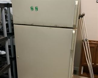 #43	GE refrigerator with top freezer. Currently unplugged but works.	 $30.00 
