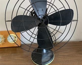 #76 vintage Hunter Oscillating fan. Great running condition. $50 
