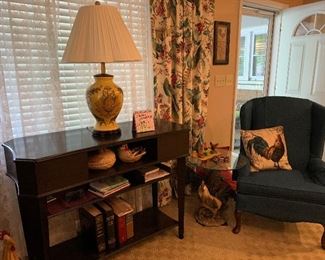 Gorgeous library table in perfect Condition