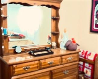 Queen bed, nightstand, and dresser with mirror set