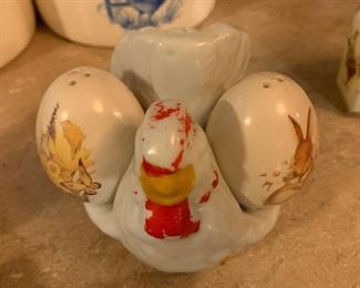 Chicken salt and pepper set collections; Chicken canister sets