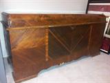 Vintage Art Deco Waterfall LANE Cedar Blanket Chest
This beautiful cedar blanket chest made by LANE around 1940 is in mint condition. On the upper lid all the original labels are intact, there's also a built in compartment that's divided into two sections lined with green felt. The exterior of the chest shows some age but in very good condition. The bottom front has some chips, but that's typical for being that old. It has some imperfections but for it's age in great shape. The lid opens and closes well. Size: 47"L x 19"D x 22"H