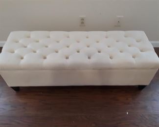 Cream Colored Cushioned Storage Bench