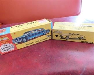 Corgi Mercedes Benz Pullman/Solido Mercedes(Boxed)
