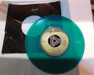 John Lennon and Yoko Ono Christmas 45 