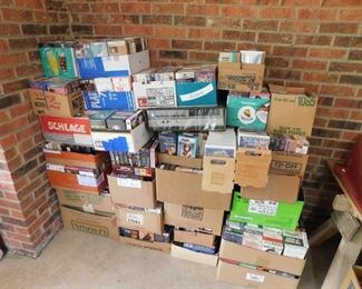 Numerous VHS Tapes(Most are Sealed)