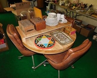 Mid-century Kitchen Set