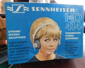 Sennheiser HD414 Headphones in Box