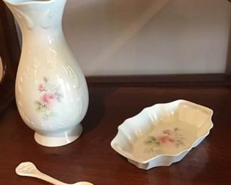 Irish Rose Dish with Spoon and Matching Vase https://ctbids.com/#!/description/share/363971