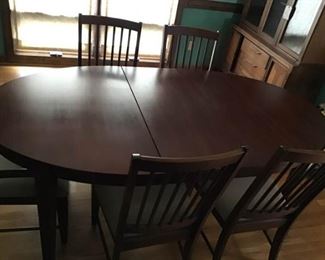 Dining Room Table with Upholstered Chairs https://ctbids.com/#!/description/share/364001