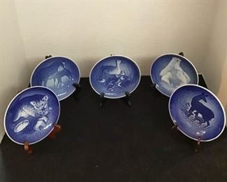 Copenhagen Porcelain Mother's Day Plates https://ctbids.com/#!/description/share/364002