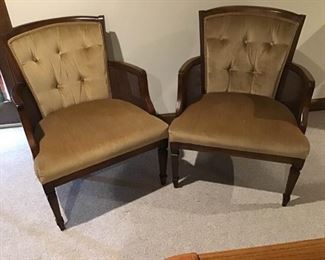 Arm Chairs (2) https://ctbids.com/#!/description/share/364062