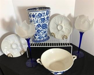 Decorative Glassware https://ctbids.com/#!/description/share/362560