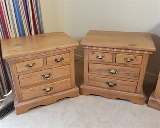 Pair of Colonial Wood Pine End Tables w Drawers https://ctbids.com/#!/description/share/362562
