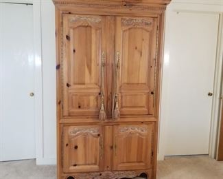 Tall Wooden Armoire Cabinet w Acer Monitor https://ctbids.com/#!/description/share/362567