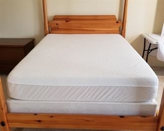 Queen Size Temperpedic Mattress & Box Spring with Bedding. https://ctbids.com/#!/description/share/362568