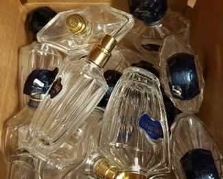 $5 - Item #192: Empty perfume bottles lot. 
