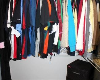 Men's clothing size XL, women's size medium petite