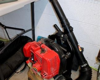 Shindaiwa EB500 backpack blower