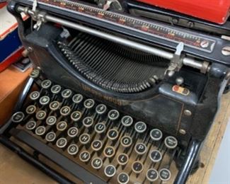 Underwood typewriter - $125 or best offer