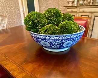 Inlaid Mahogany Dining Table