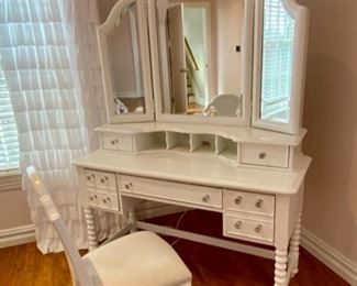 White Painted Dressing Table with Tri-Fold Mirror, White Painted Desk Chair with Upholstered Seat