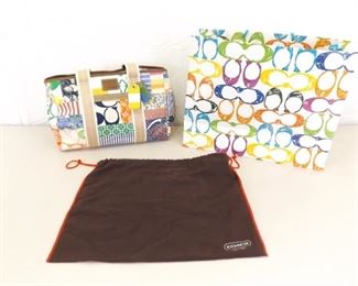 MINT Condition COACH Hamptons Patchwork Tote
