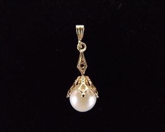 14k Yellow Gold Pearl Charm/Pendant
