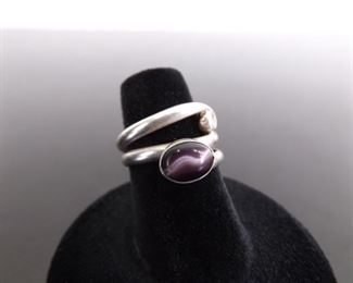 .925 Sterling Silver Purple Chrysoberyl Cats Eye Cabochon Ring Size 5.25
