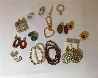 Costume Jewelry Earrings and Bracelets https://ctbids.com/#!/description/share/373939