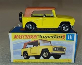 Vintage Matchbox Super Fast Field Car 18 in Box
