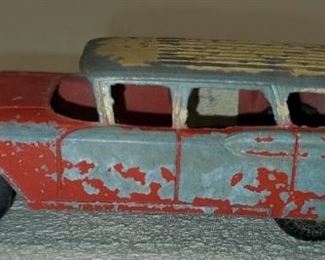 Vintage Tootsietoy Ford Country Sedan Metal Car
