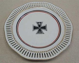 1914 glass plate with a W
