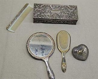 Hair set with mirror jewelry box
