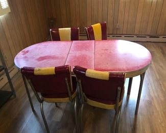 Retro dining table & chairs