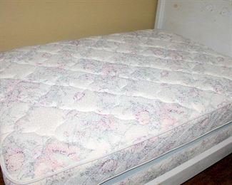 #4 - Full Poster Bed