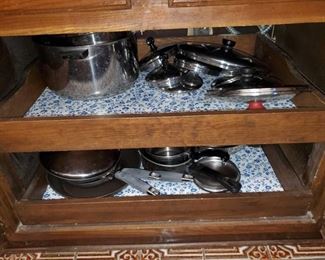 8 Cupboards Full of Kitchen Appliances and Utensils
Items include pots and pans, measuring cups, metal forks, spoons, knives, glass storage containers and more!