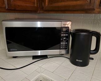 Microwave, and Hot Water Pot
Microwave, and Hot Water Pot