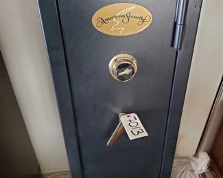 American Security Safe
Measures approx 17.5(L)×54.5(H)×16.5(W)
