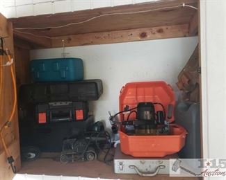Skil Saw Power Tool, Tool Boxes and More!
Items include Skilsaw model number 5275, empty tool boxes, drills, tool belt.