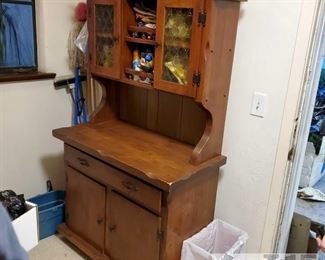Wooden hutch with cabinets and drawer approx 41x20x70, Items on shelves or in cabinets are NOT included
