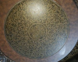 Great room round coffee table top detail.  Round table: $85.00