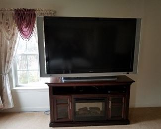Master Bedroom: 
Sony TV, older model but picture perfect. DEEP back. Overall measurements: 74" wide x 44" tall x 22" DEEP. Full 1080 HD.        TV: $75.00.    STAND IS SOLD
