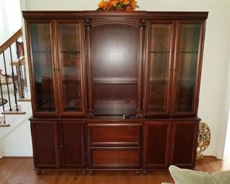 Den- hutch/china cabinet. base/top separate, each is 3 pieces. Overall: 84" x 81" x 18".        $185.00