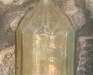 Victoria Antique Seltzer Bottle Pyramidal	12.5in H		SC144