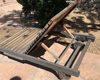 *Damaged* 1pc Royal Teak Take Patio Lounger	32x27x78in	HxWxD	SC148