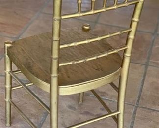 2pc Vintage Carved Chairs Gold	25x17x16in   seat height: 17in	HxWxD	SC150