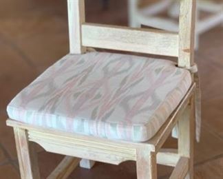 4pc Southwest White Wash Pine Chairs	39x20x20in	HxWxD	SC156